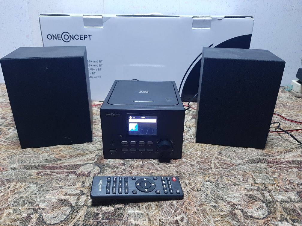 Интернет-радио,стереосистема OneConcept Streamo WLAN  FM CD-плеер BT