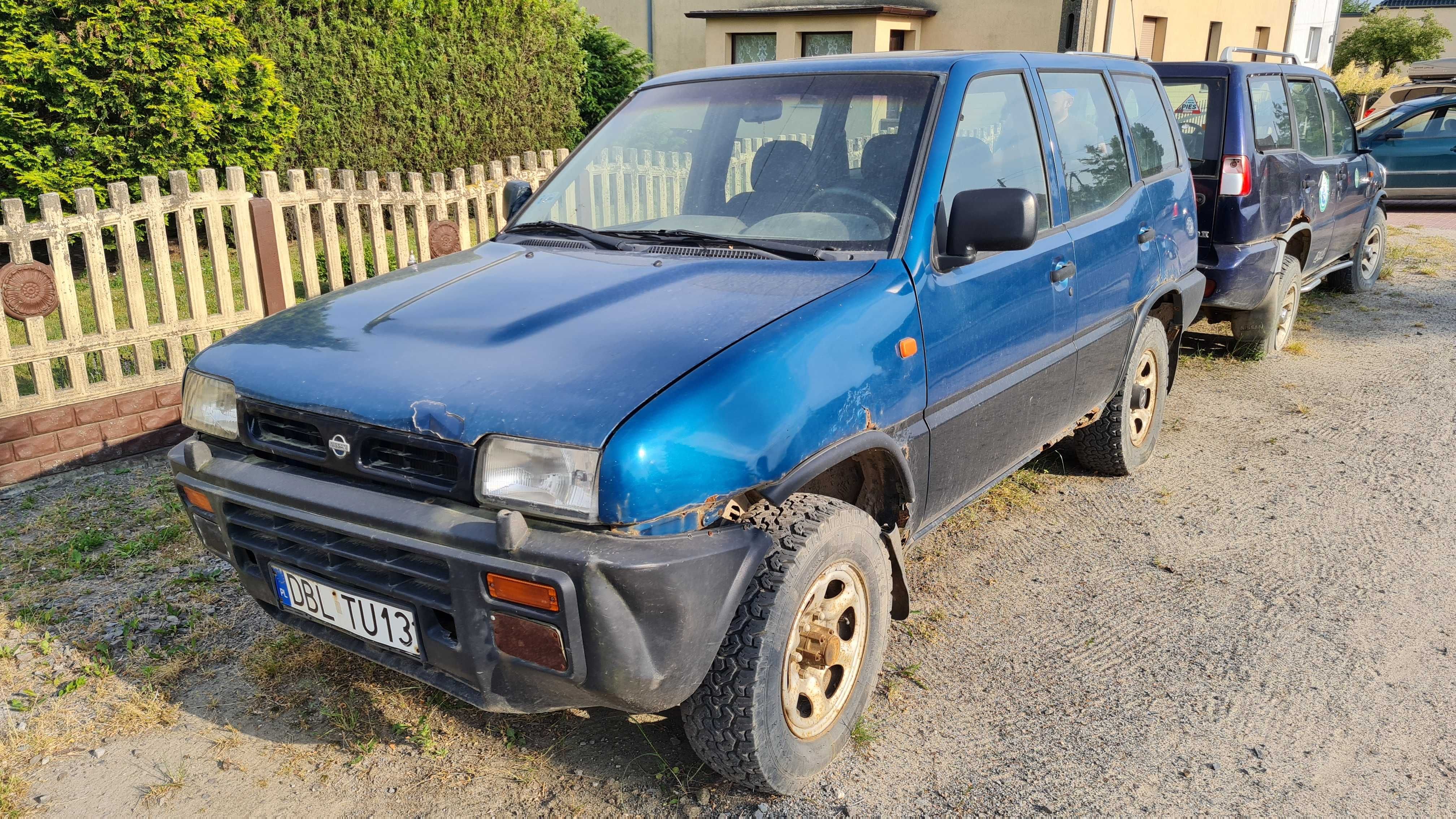 Nissan Terrano II 2.4 I Długi