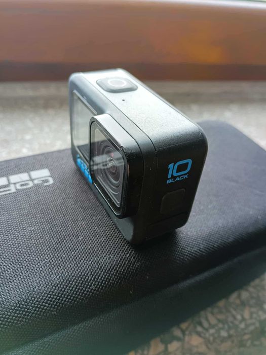 GoPro 10 Black + 3 uchwyty