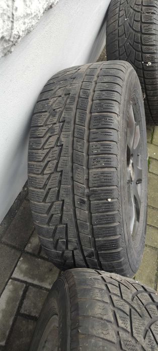 Felgi z oponami zimowymi