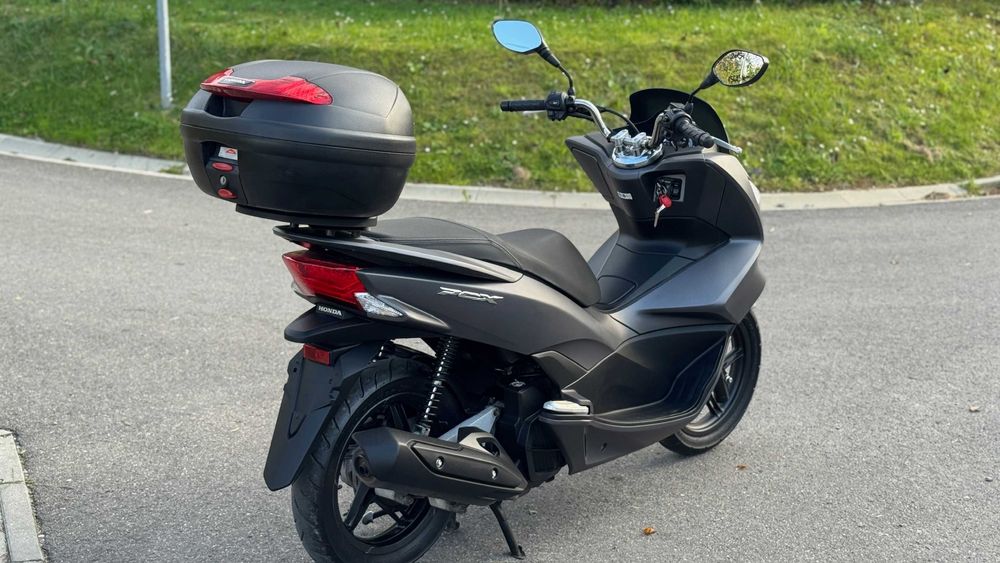 Honda PCX 125 super stan KUFER HONDA niski przebieg SZYBKI TANSPORT