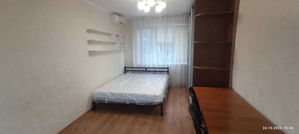 Сдам студию 1к низ пр.Поля.