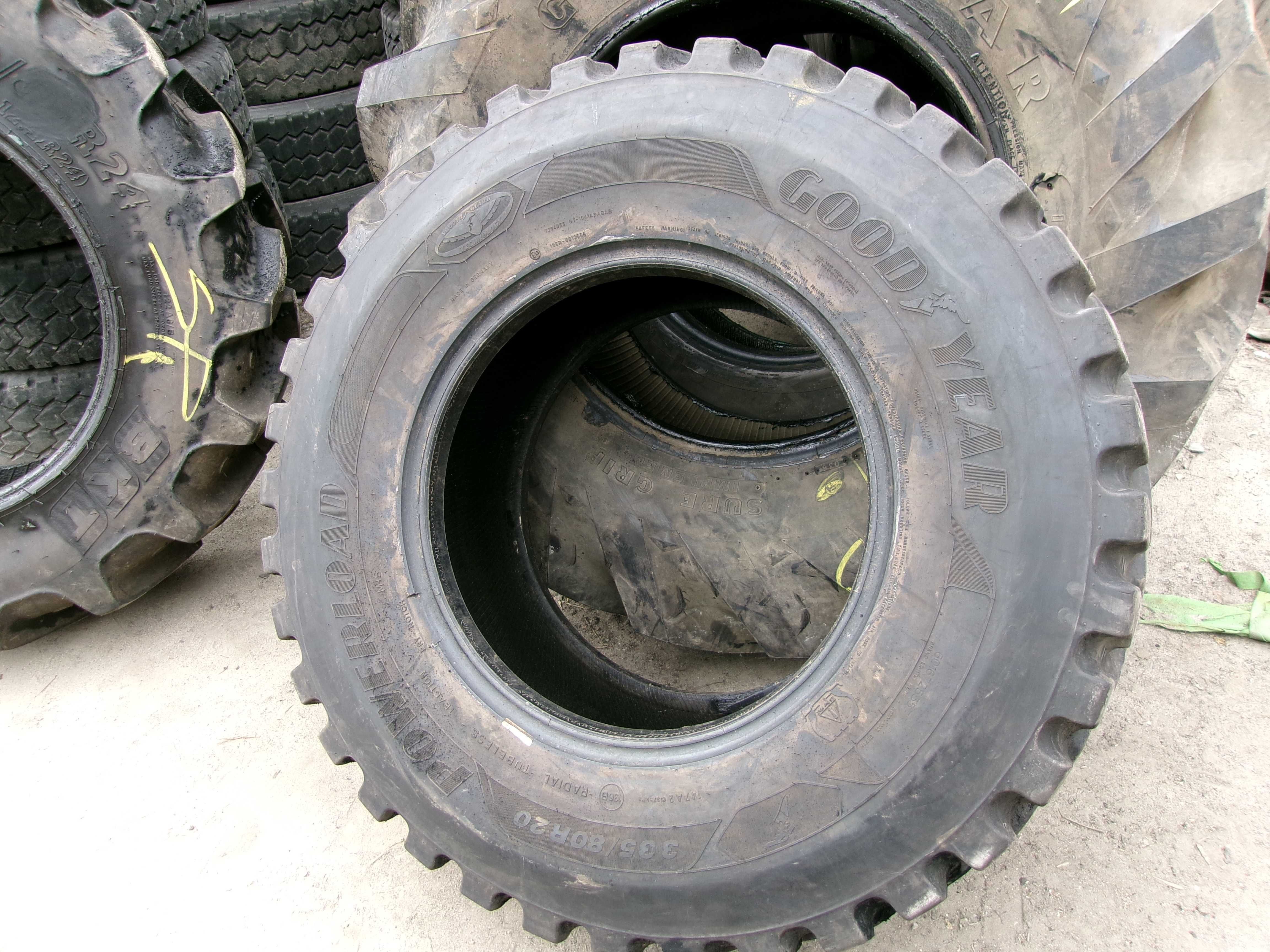 opona 335/80R20 Goodyear PowerLoad (700 NETTO)