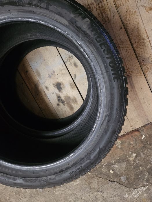 Komplet opon zimowych bridgestone 235/45/18