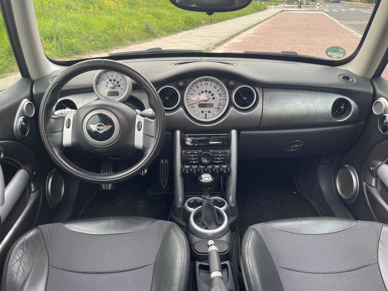 Mini Cooper S/ Xenon/Panorama/Harman/Kardon