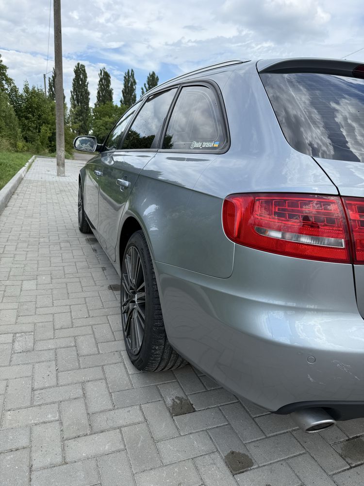 Audi A4B8 2010 2,7