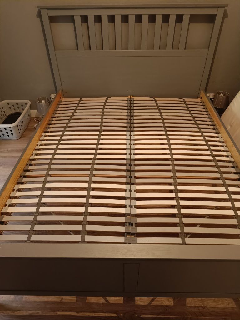 Cama Hemnes IKEA 160cm com colchão