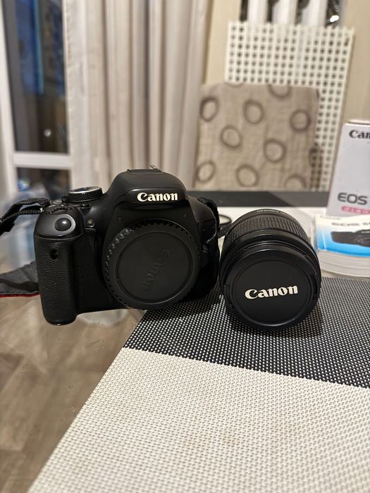 Дзеркальний фотоапарат Canon EOS 600D КОМПЛЕКТ