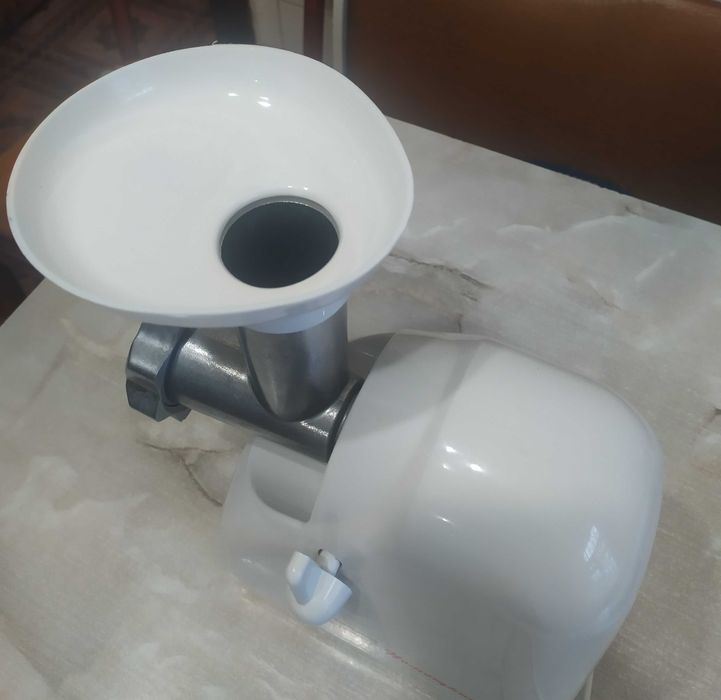 Электромясорубка белвар б/у