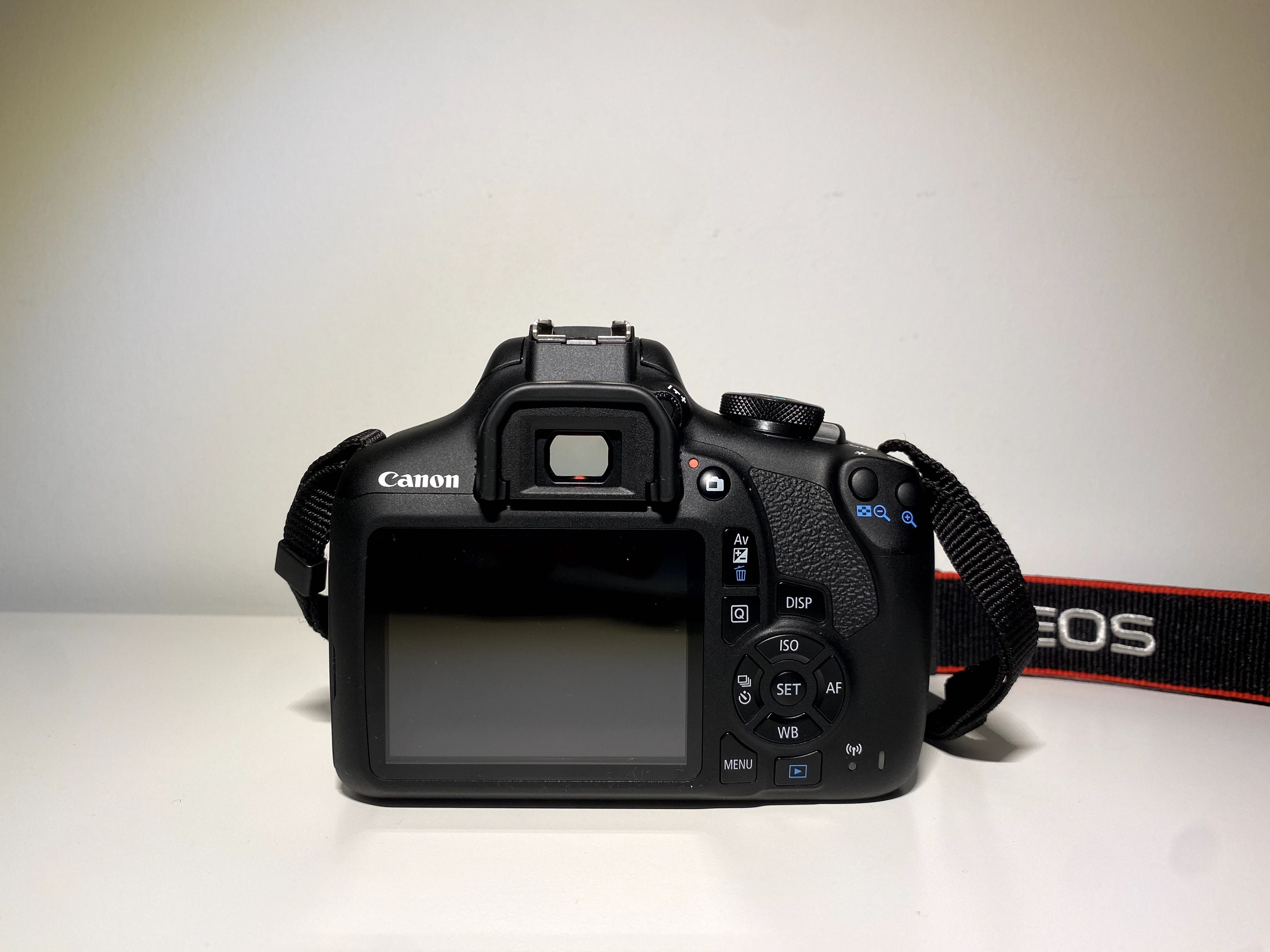 Vendo CANON 2000D + 18-55mm