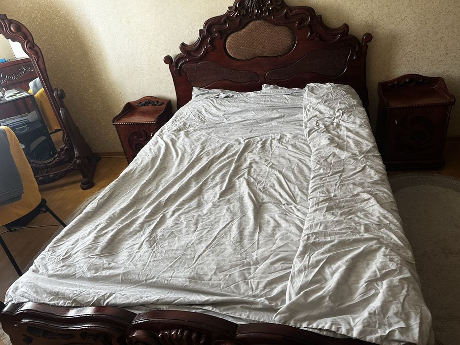 Ліжко з матрацом