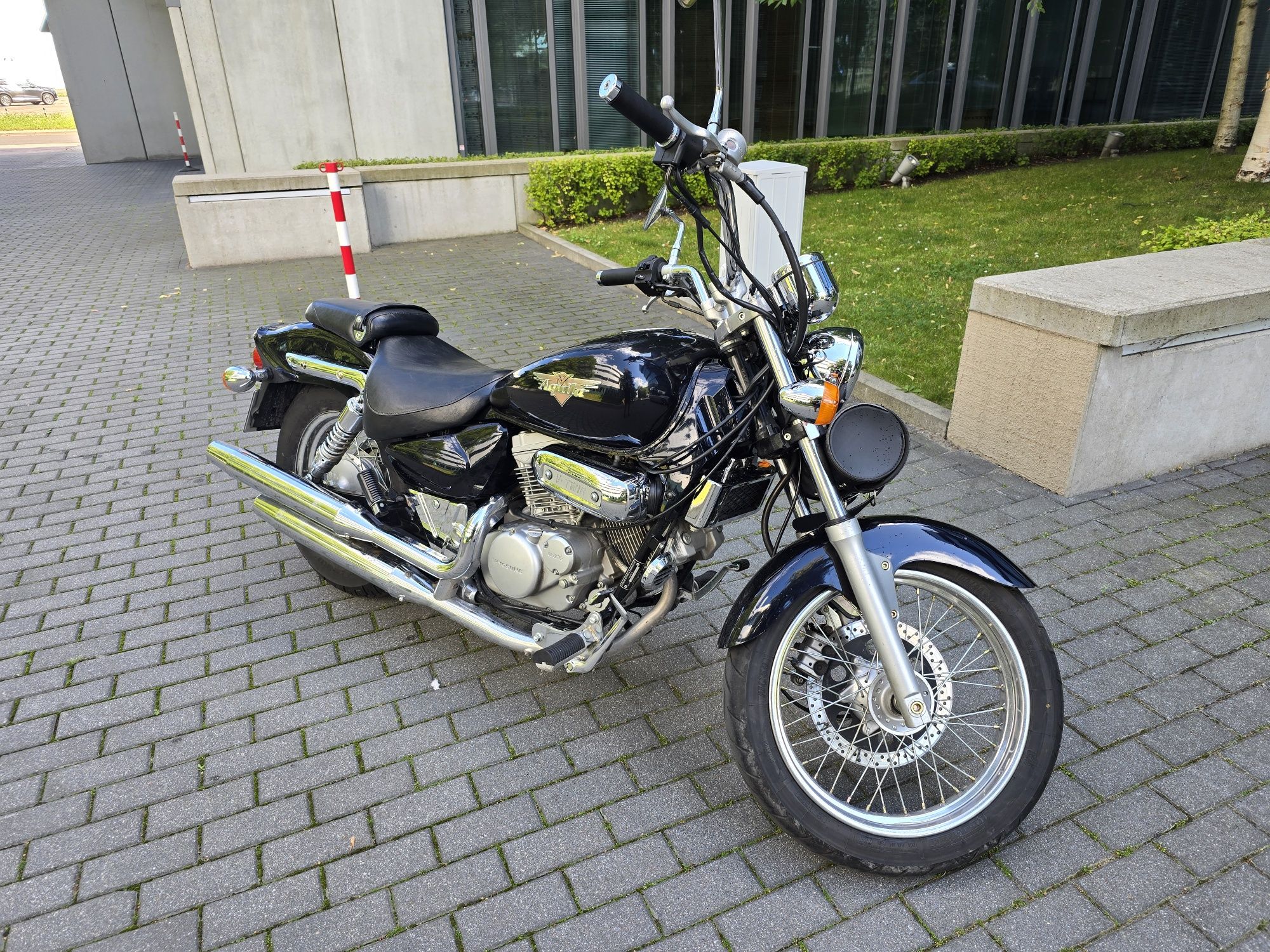 Hyosung Aquila GV 125, stan bdb, zarejestrowany, limitowana wersja!