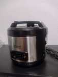 Ryżowar i parowar Russell Hobbs.