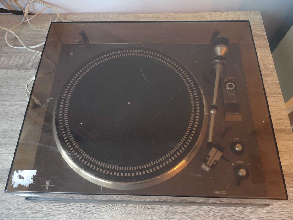 Gramofon Philips 685