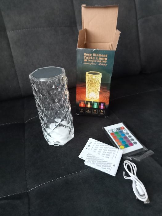 Lampka zmieniająca kolory