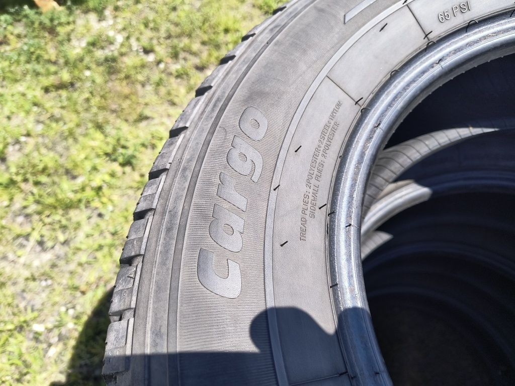 Opony Riken prawie nowe 235/65R16C