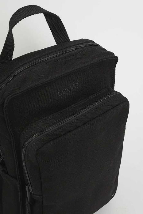Levi's® Zip Sling Bag. Сумка UNISEX слинг через плечо. Оригинал.