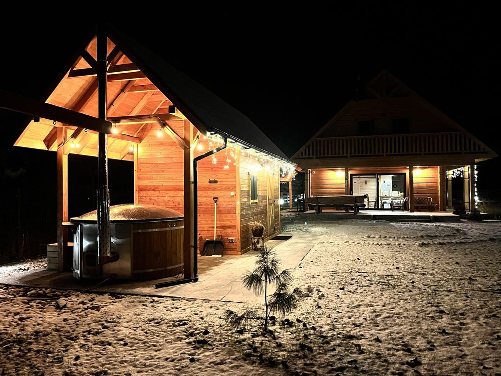 Dom z bala na wynajem sauna jacuzzi na 12 osób.