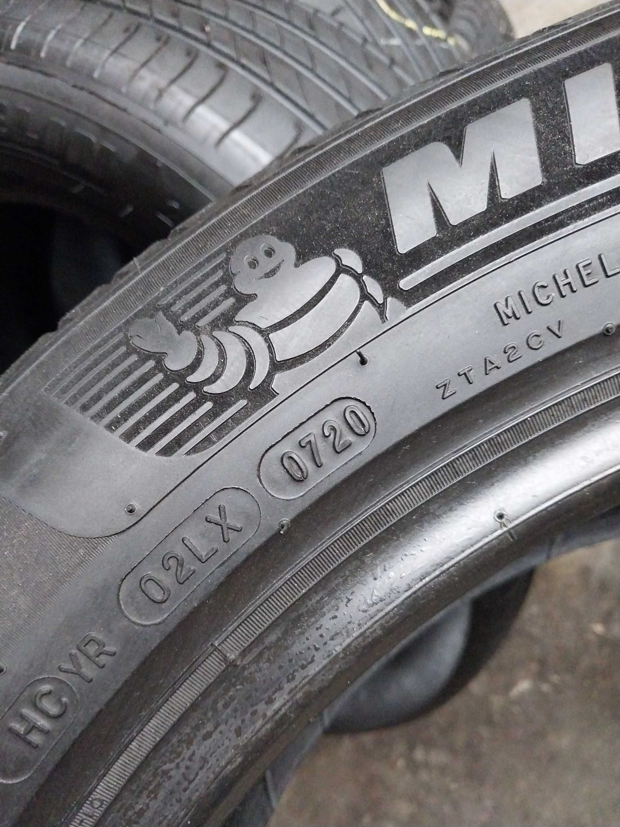 225 55 18 Michelin, літо. Ціна за 4 шт.. 7200.