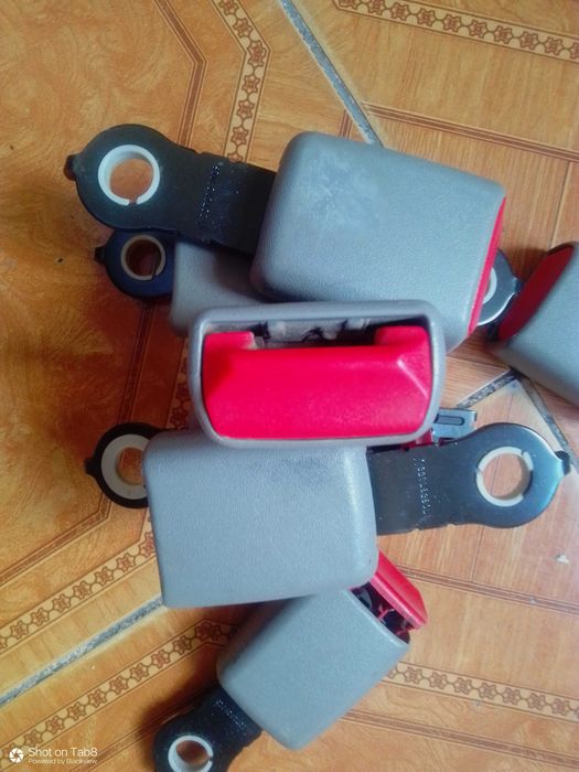 Замки для ремней безопасности