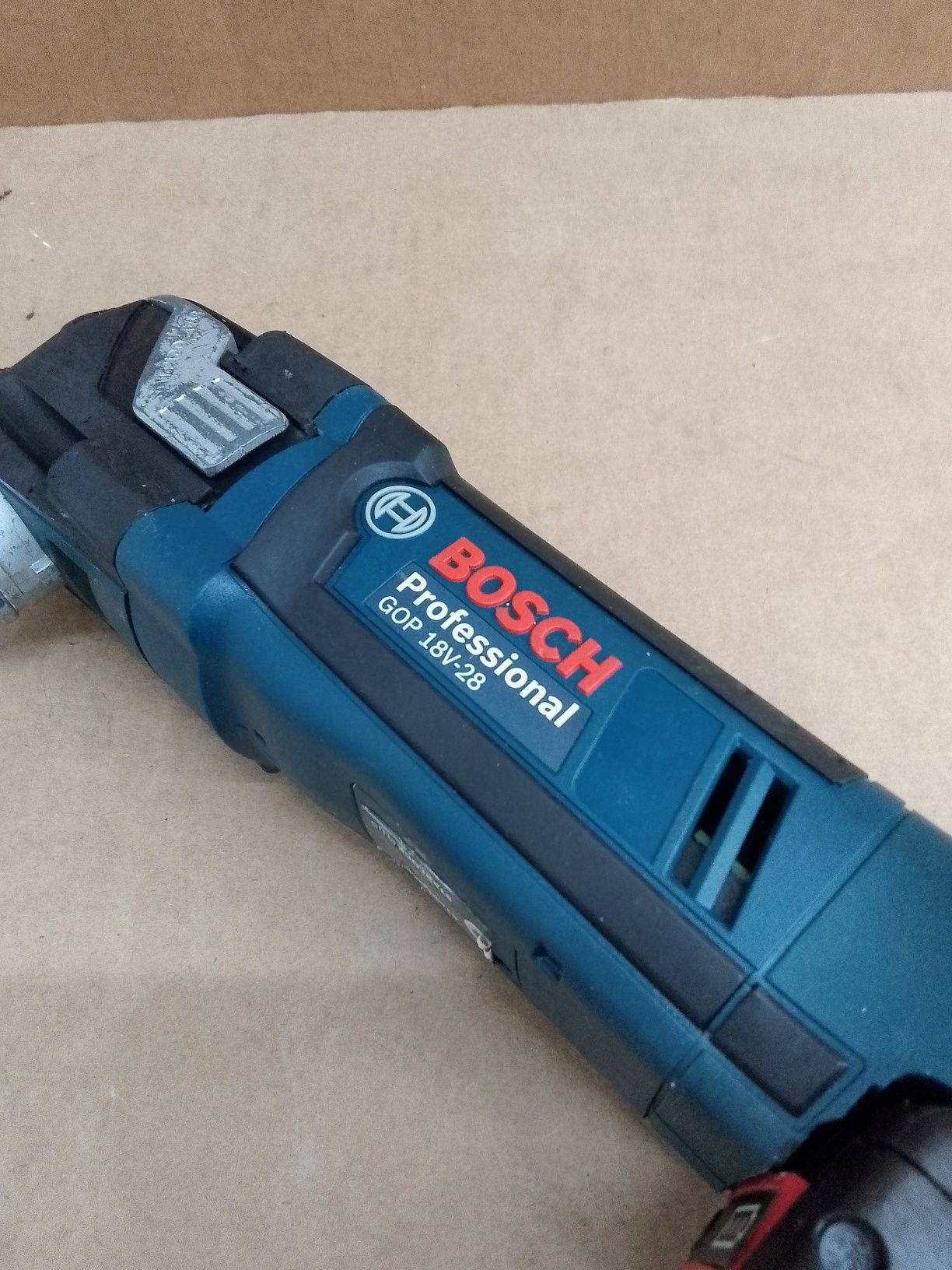Bosch GOP 18V-28 Narzędzie Urządzenie Wielofunkcyjne Multitool18V4.0Ah