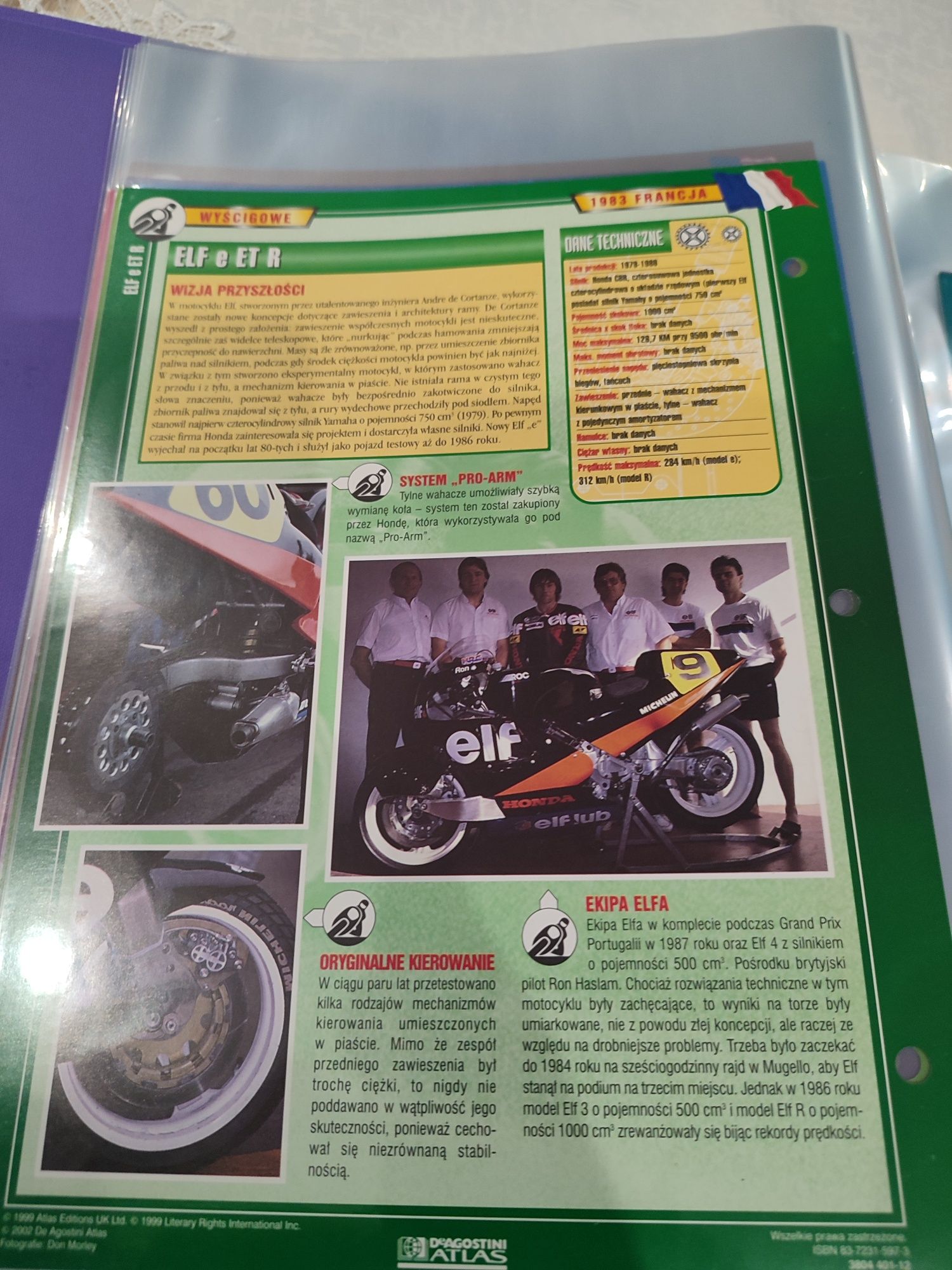 Karty kolekcjonerskie z motorami.