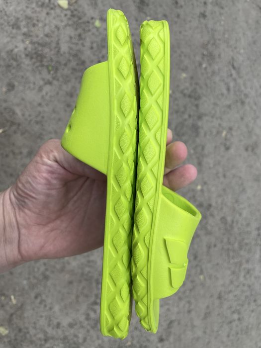 Arena тапці 37 розмір