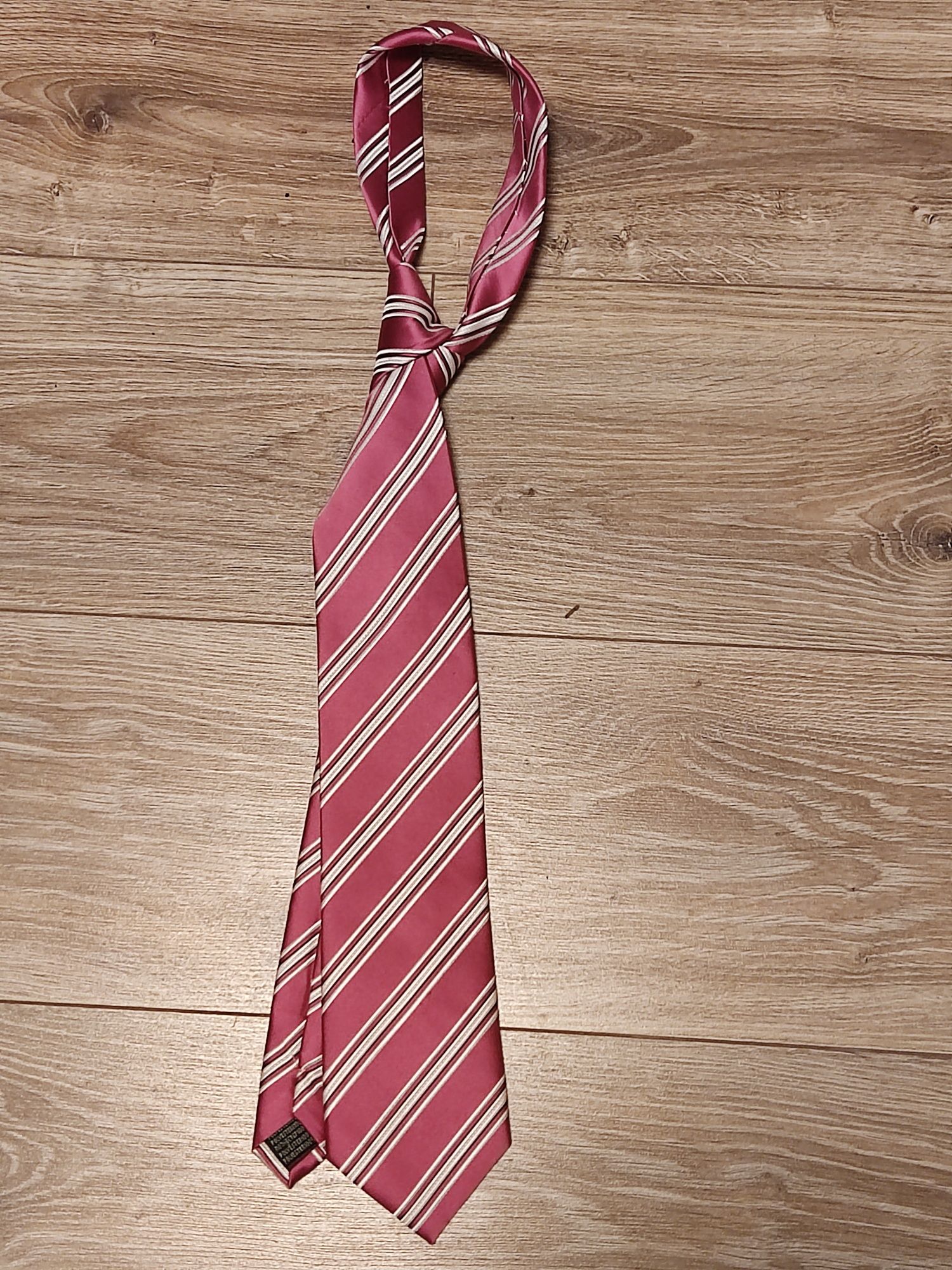 Krawat, trzy sztuki.