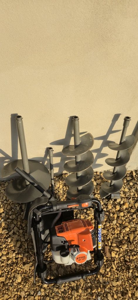 Stihl BT 131 Świder spalinowy - Jednoosobowy świder glebowy