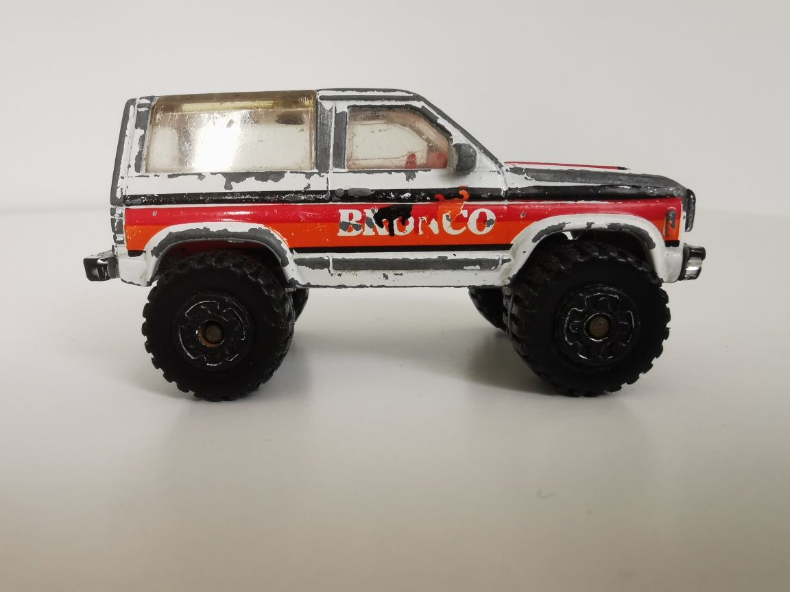 Matchbox Autko Resorak Model Ford Bronco II 1987 rok Unikat 1/57