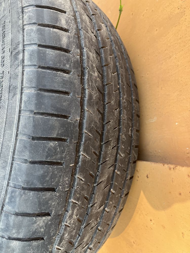 Продам Шины Yokohama 225/60 R17 Б/У, 4 шт.