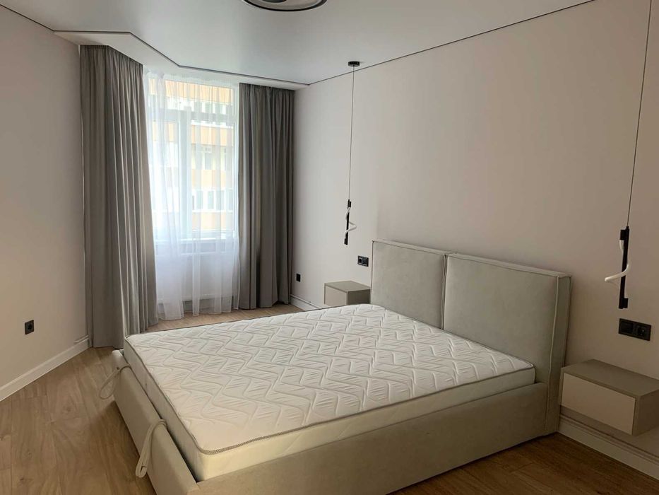 Оренда 2х-кімнатна квартира + кухня-студія ЖК вул.Київська-Смакули