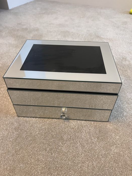 Pudełko na biżuterie