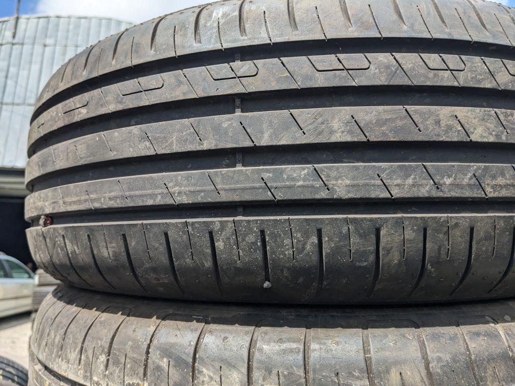 215/55R17 Goodyear 94V