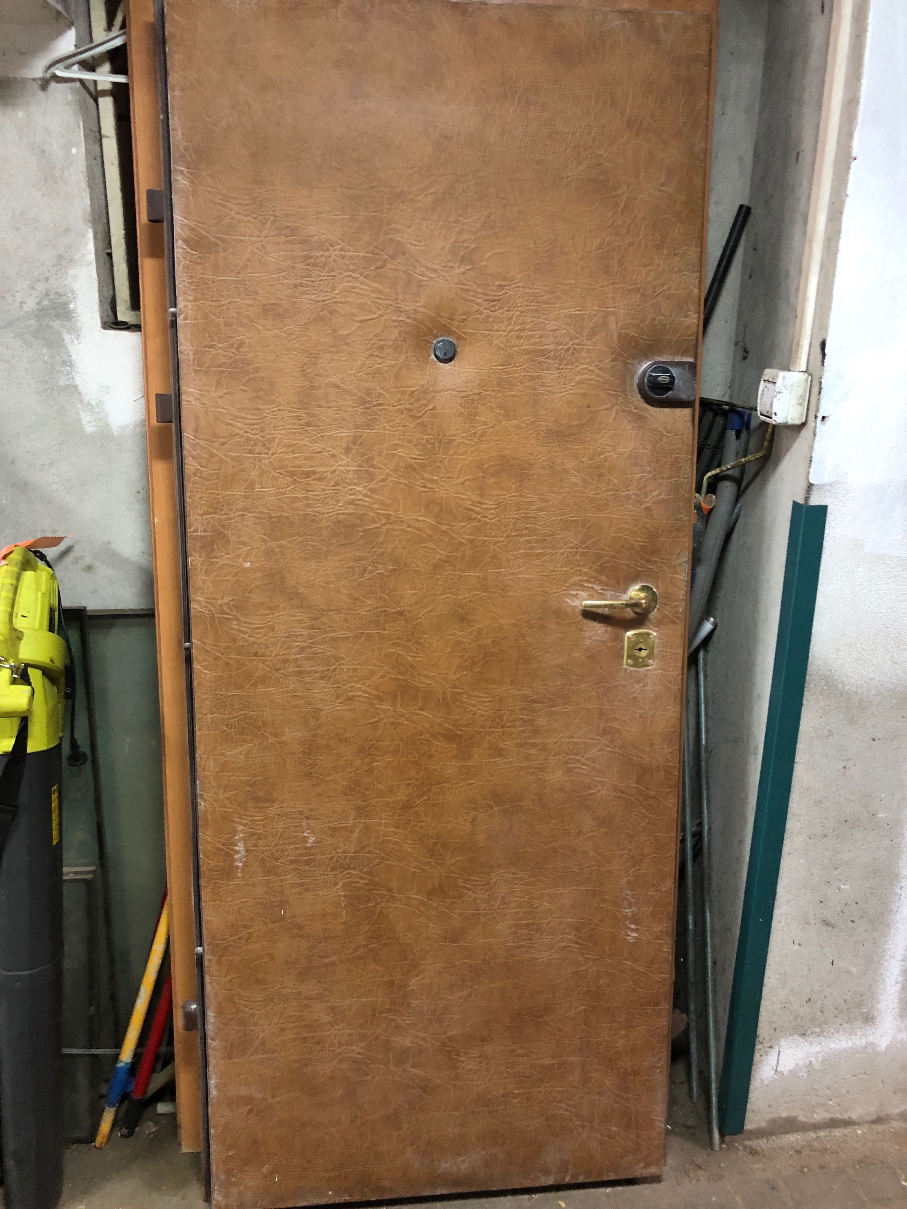 Drzwi stalowe metalowe budowlane techniczne l P antywłamaniowe