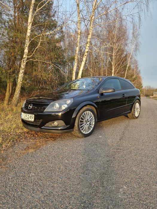 Opel astra gtc 2.0t