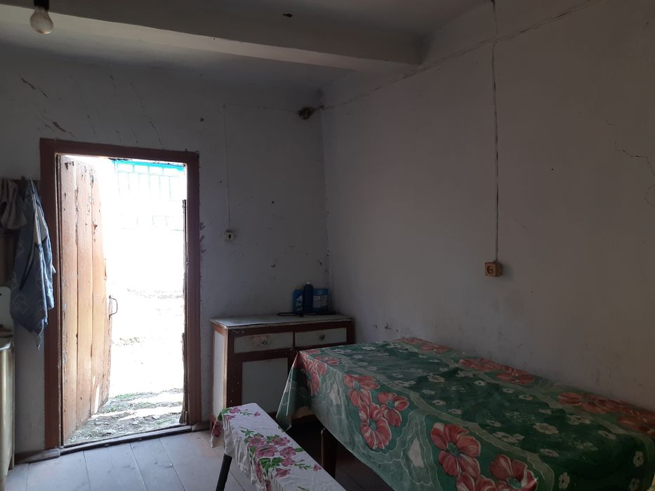 Продам будиннк  в с Яроповичі.