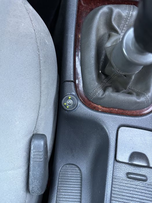 Volvo v40 1.8 GPL BRC 122CV Negociável