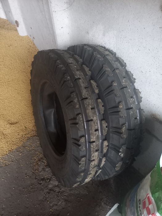 Трактор МТЗ в хорошому стані.