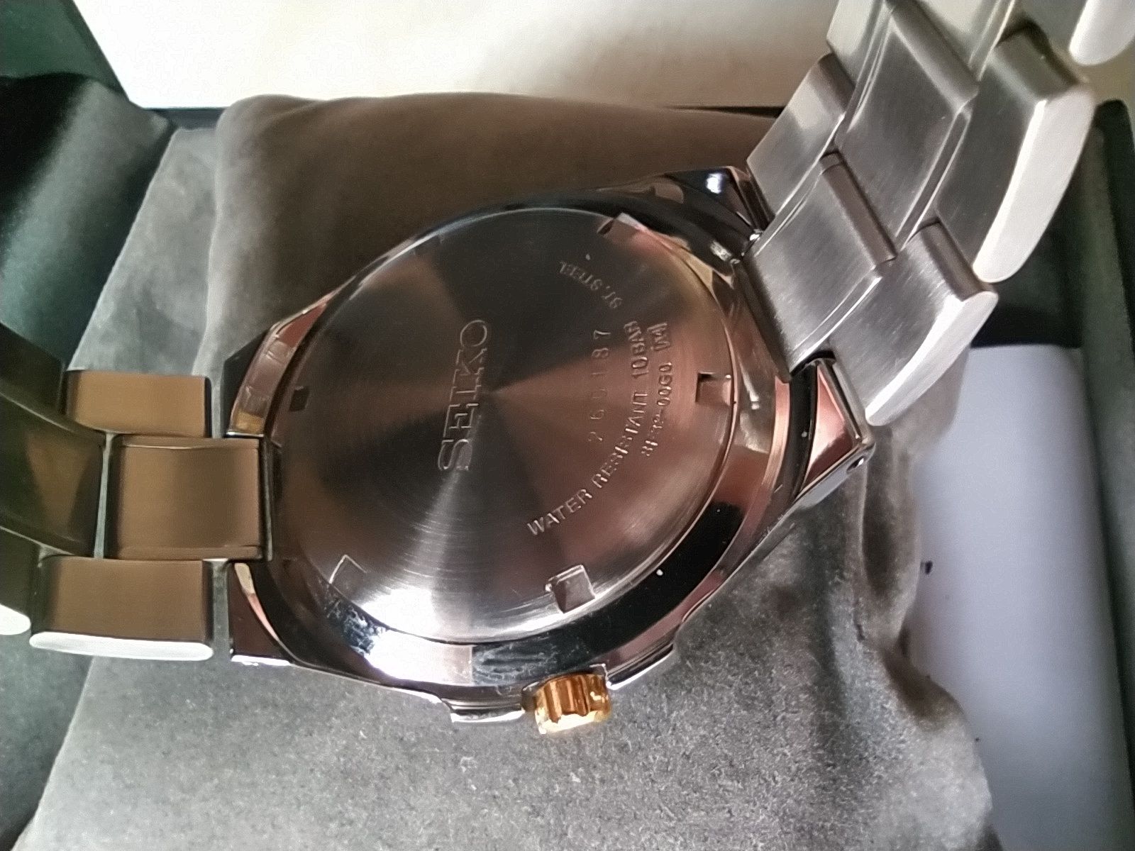 Часы Seiko 8F32 новые