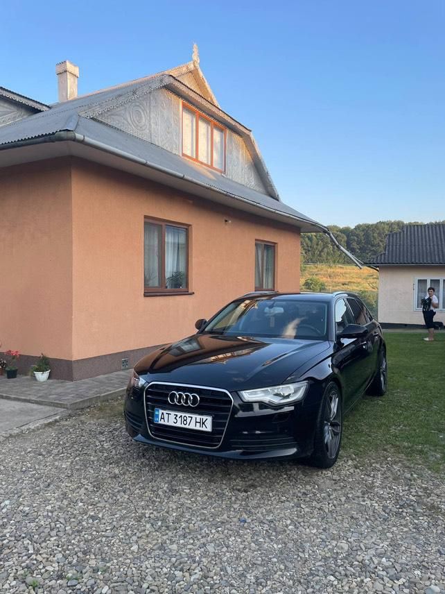 Продаю Audi A6 2012