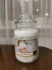 Nowa świeca Yankee Candle Wedding Day 623g