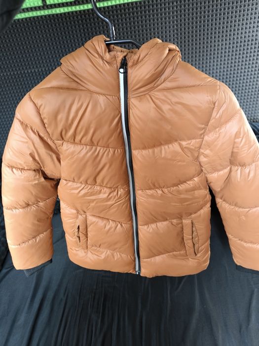 Zimowa kurtka chłopięca 134 cool club smyk pikowana karmelowa  nowa