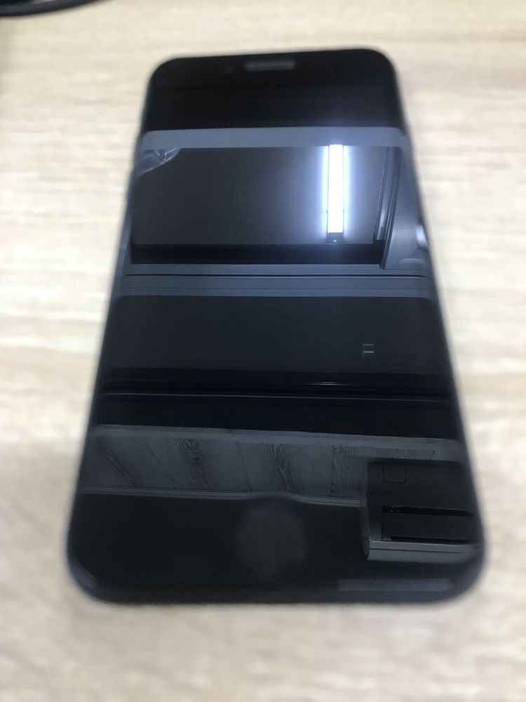 iphone SE 2020 64gb