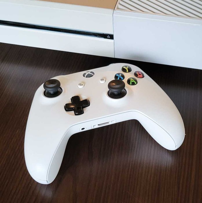 Konsola XBOX ONE 1540 zasilacz PAD