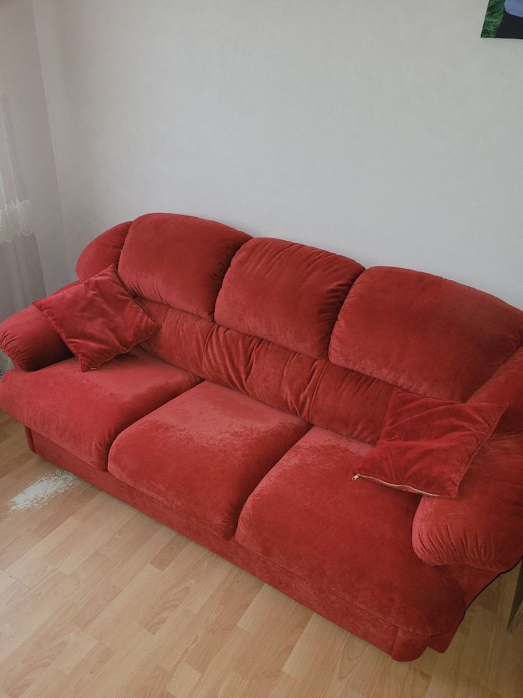 Продам диван в хорошому стані