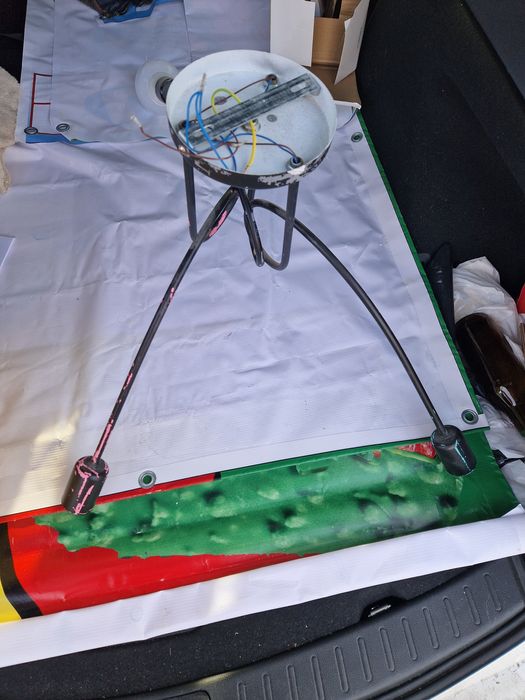 Używany Żyrandol na 3 zarowki