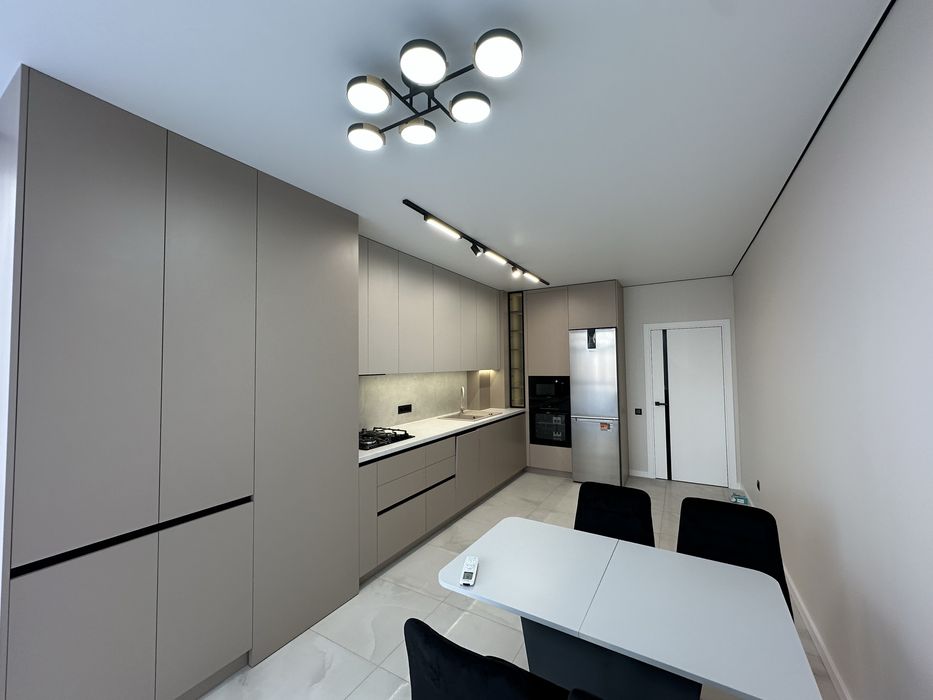 Оренда  2 кімнатна квартира ЖК Бау Комфорт,поруч Липки ,міське озеро