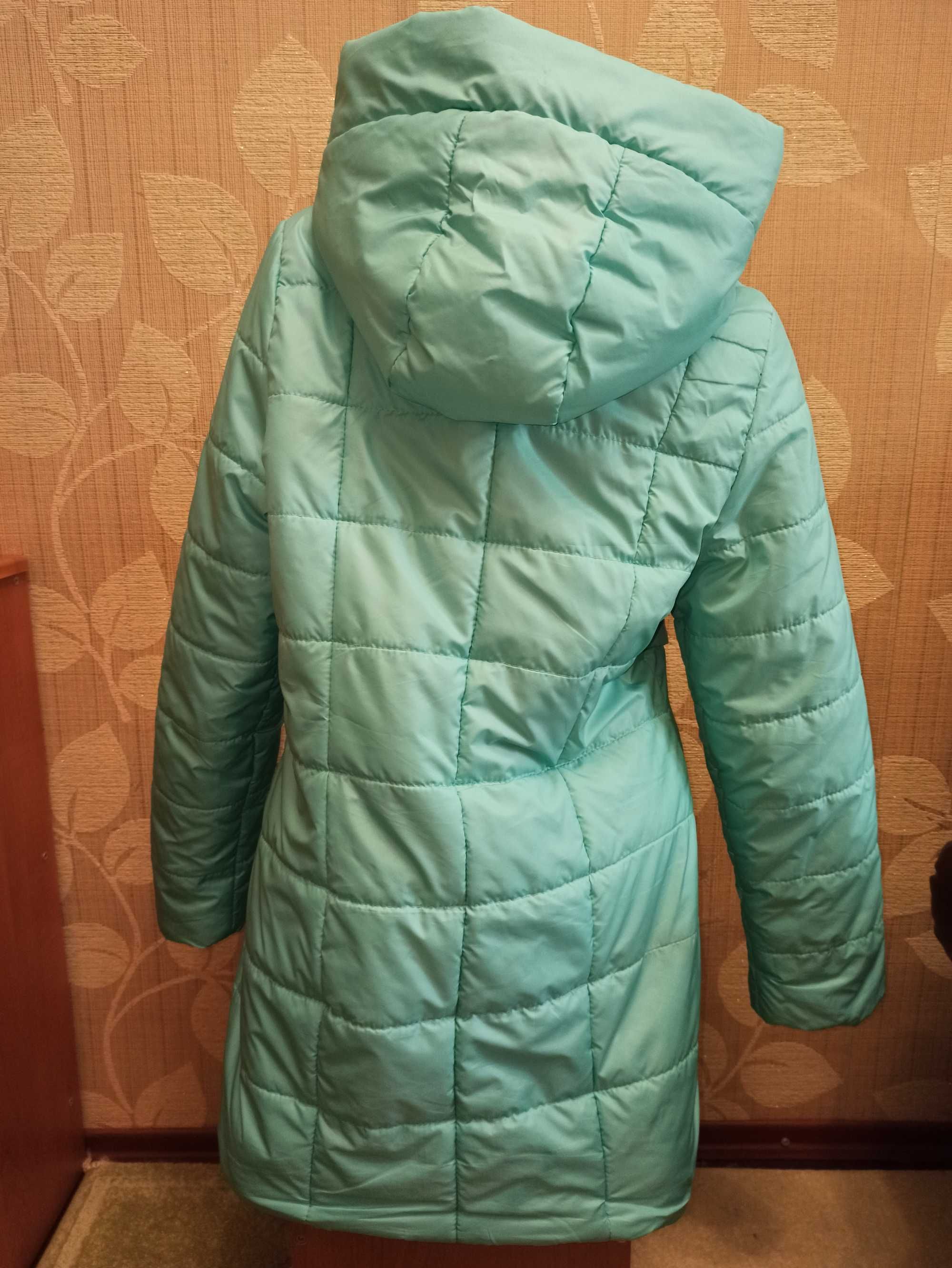 Женская демисезонная куртка, размер 46-48