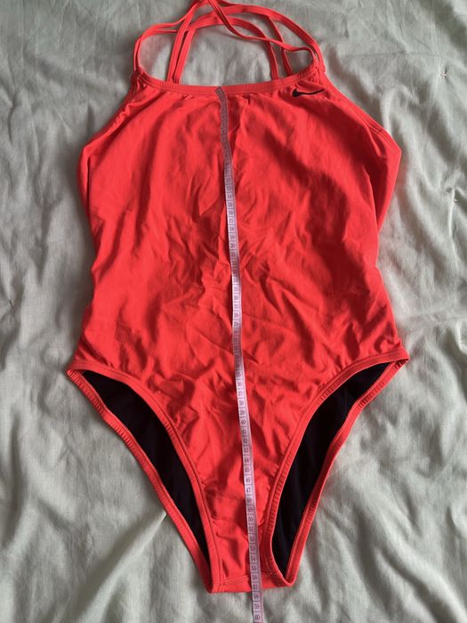 купальник Nike яскравий, суцільний